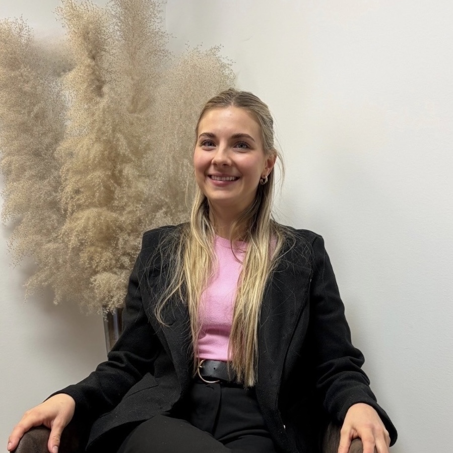 à propos adrianne meilleur